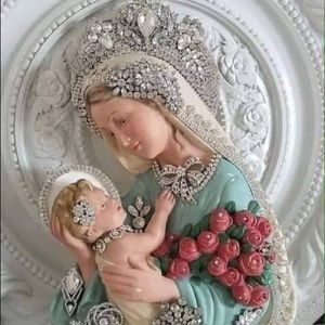 Meet your Posher, Lourice